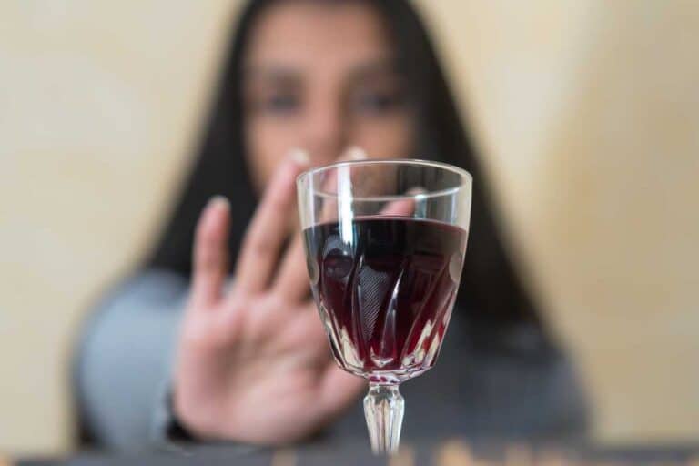 Alcool et hypertension : combien de points de tension gagne-t-on en réduisant ?