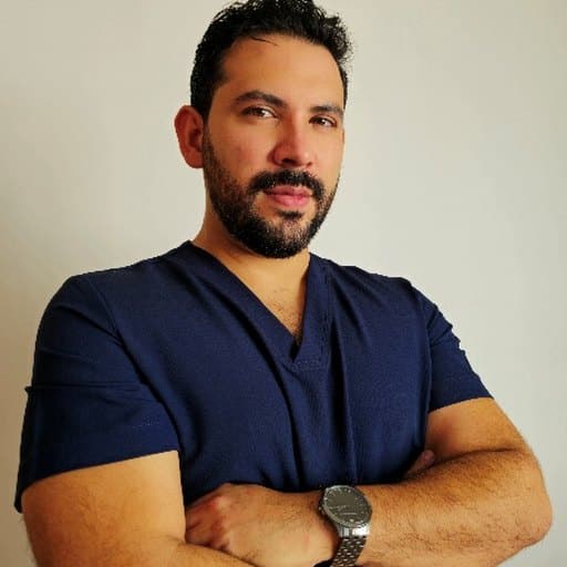 Dr. Erick Hernández Jurado