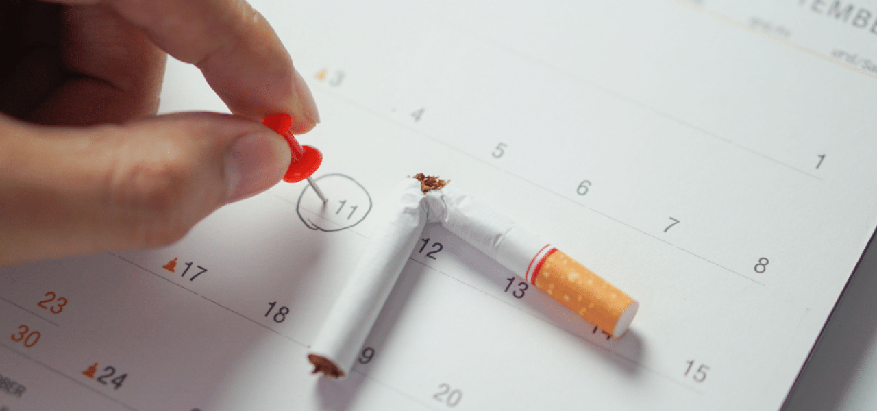 Personne prenant la décision d'arrêter de fumer pour prévenir l'arthose